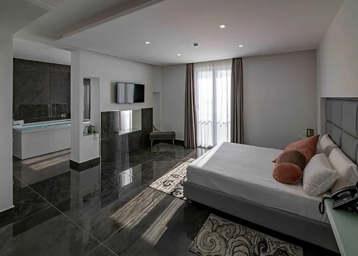 Hotel Grand Serapide 4*