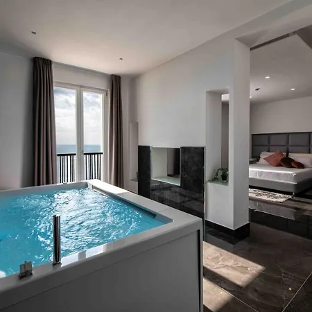 Hotel Grand Serapide 4*