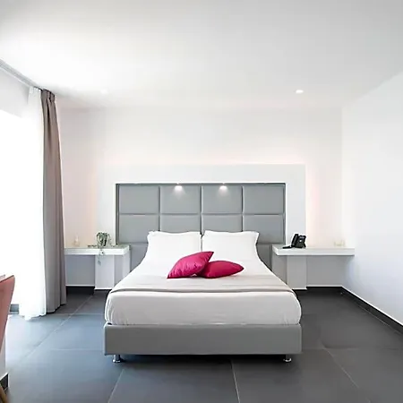 Hotel Grand Serapide 4*